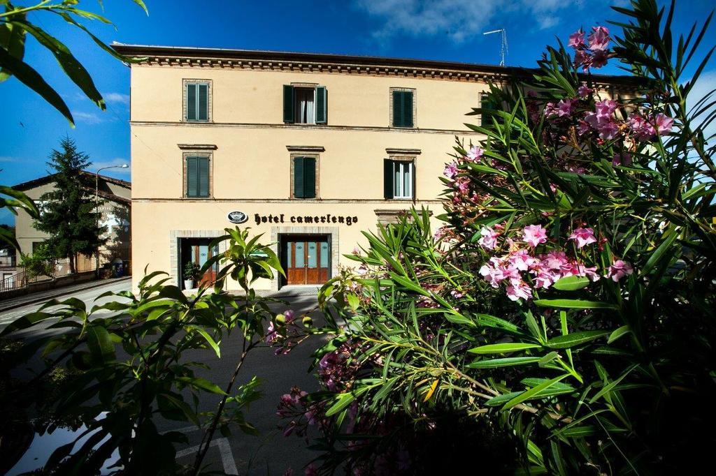 Hotel Camerlengo Corridonia Buitenkant foto